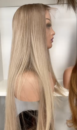 Perruque Beyonce – lace 13X6 Lisse 30 pouces (HD)